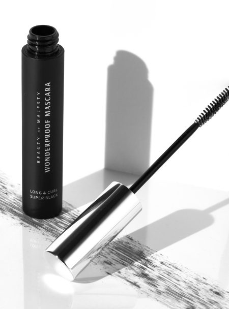 Biom Wonderproof Mascara Long & Curl 1